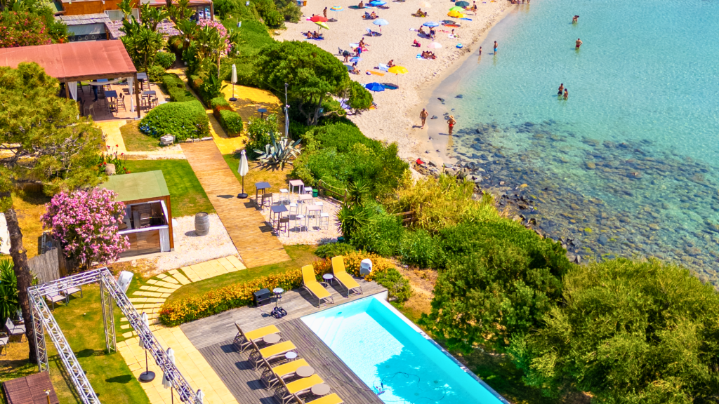 AcQuachiara Porto Frailis vista aerea location completa cocktail bar beach club Sardegna